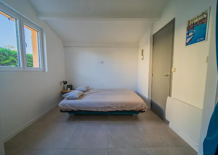 Maison Au Bord Du Bassin De Thau * Marseillan (Herault)